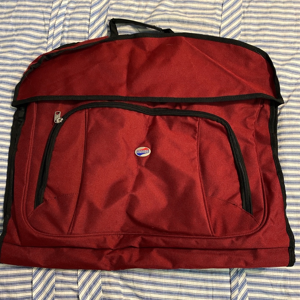 American tourister hanging bag